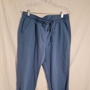 WOMEN BLUE CROPS JOGGERS